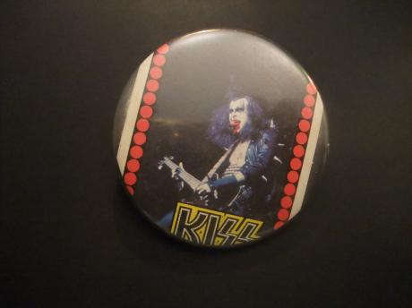 Kiss Amerikaanse  hardrockband, Gene Simmons gitarist